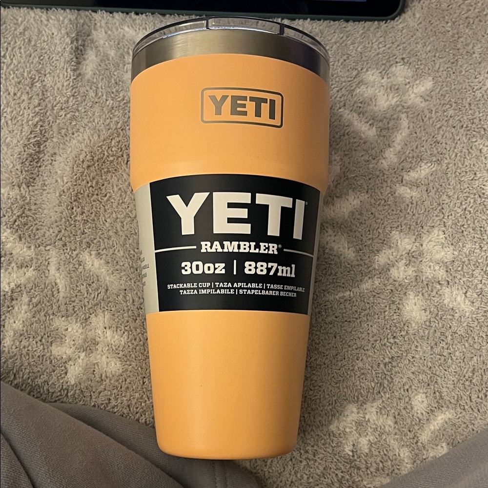 YETI Rambler Tumbler - coral